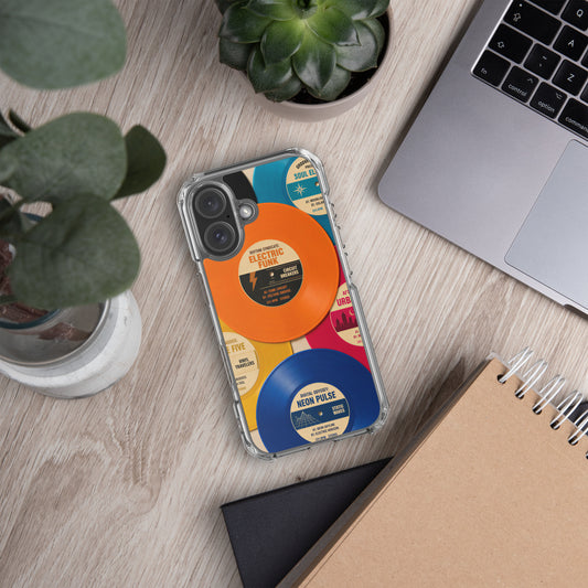 Funda de iPhone con diseño de vinilos retro sobre una superficie con estética musical vintage