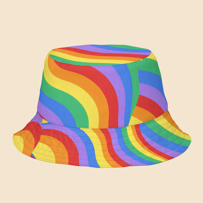 Gorro de pescador reversible unisex con estampado integral de ondas arcoíris retro inspirado en la estética de los años 70.