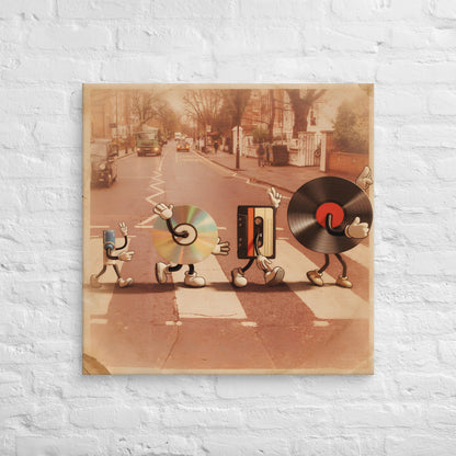 Lienzo cuadrado retro musical con personajes inspirados en un vinilo, un cassette y un CD caminando por una calle