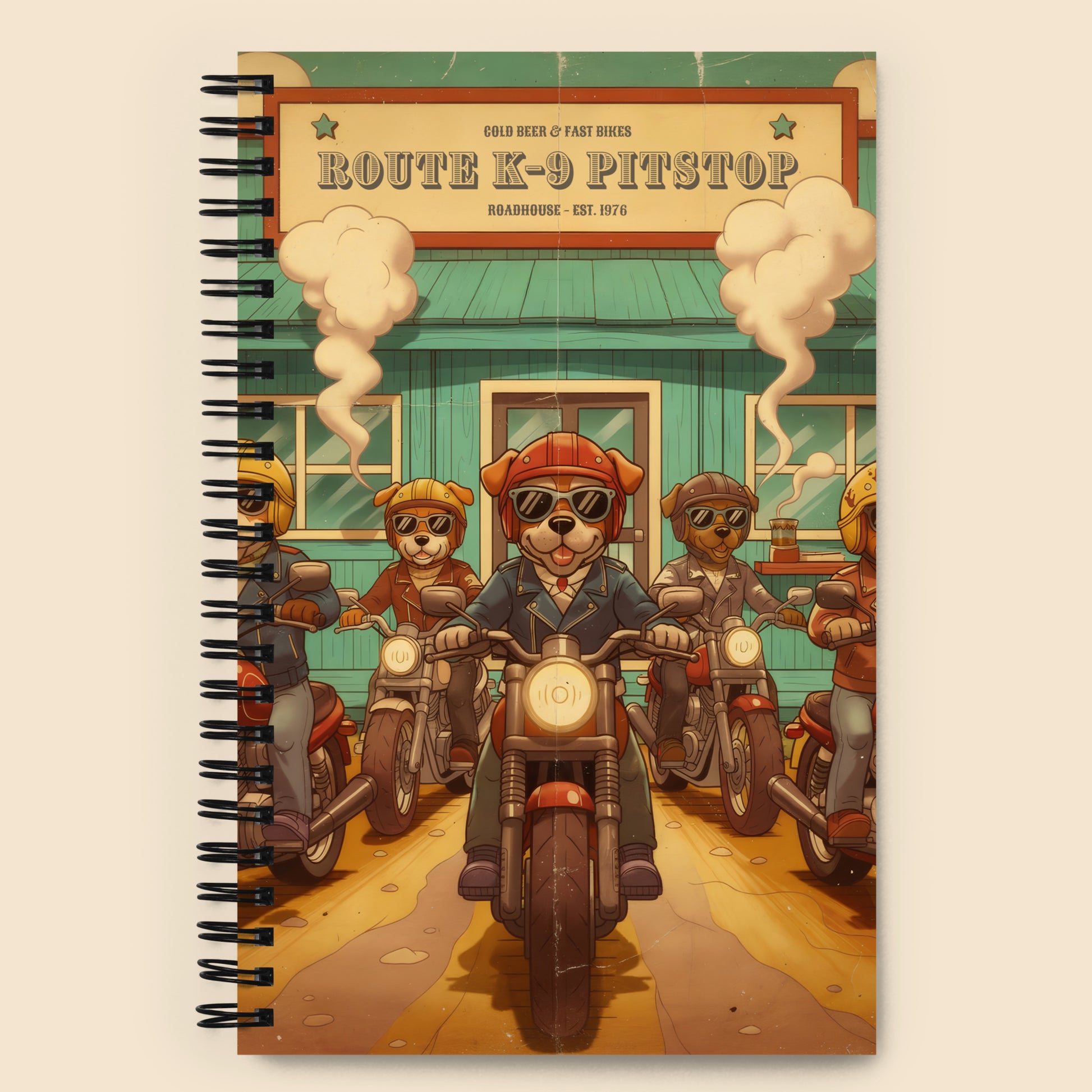 Libreta vintage con espiral y diseño retro de perros moteros en una parada de carretera Route K-9 Pitstop estilo americano clásico.