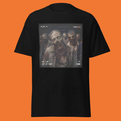 Camiseta de color negra con diseño de zombies