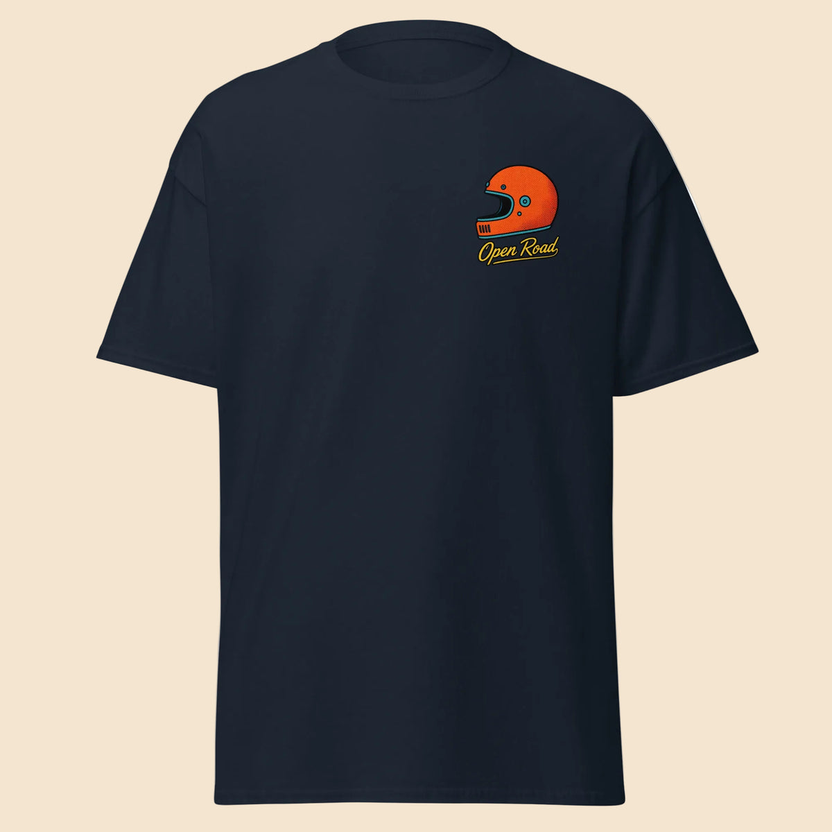 Camiseta azul marino con diseño Open Road inspirado en la estética motociclista vintage y las rutas americanas.