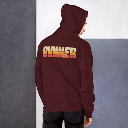 Sudadera con capucha color granate con tipografía deportiva estilo años 80.
