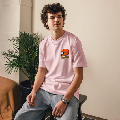 Modelo masculino con camiseta rosa claro de corte unisex Melian Vintage
