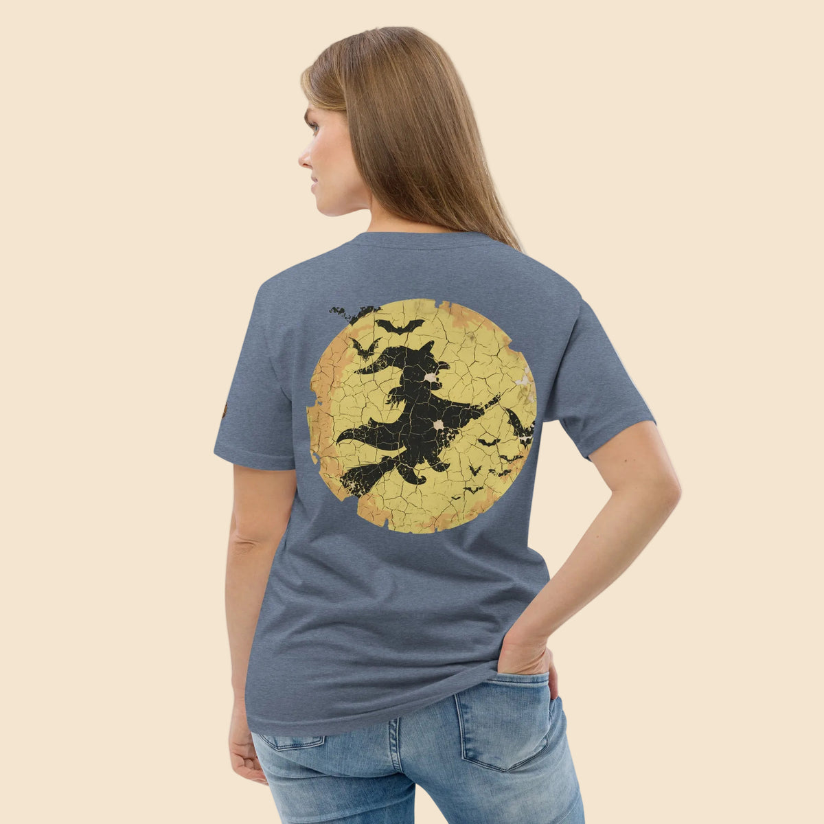 Estilo casual de otoño con camiseta vintage de brujería colección Halloween
