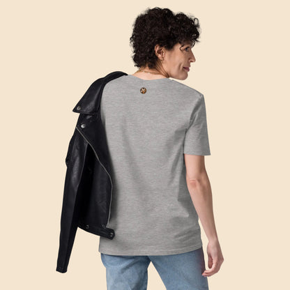 Detalle de espalda y caída de camiseta unisex de algodón sostenible
