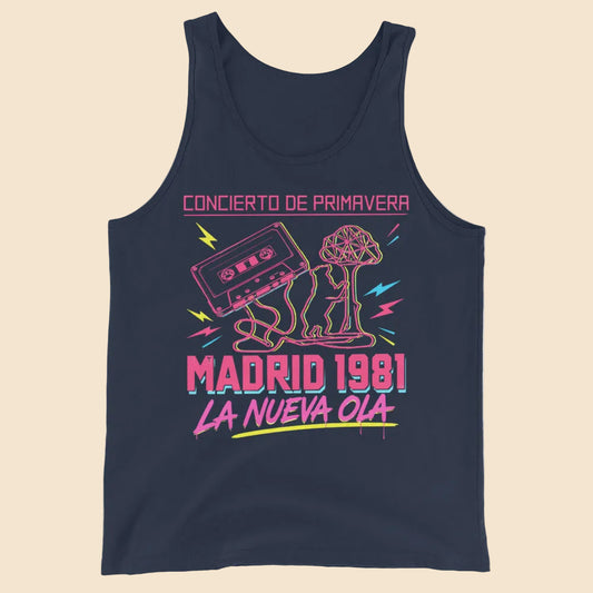 Product mocCamiseta de tirantes color marino mostrando el diseño nostálgico Madrid 1981 